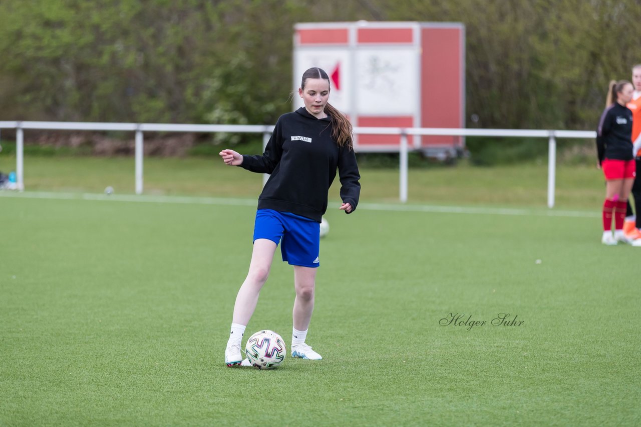 Bild 187 - Co-Trainerin der Frauen Nationalmannschaft Britta Carlson in Wahlstedt